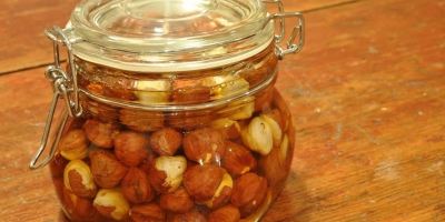 طرز تهیه ترشی فندق