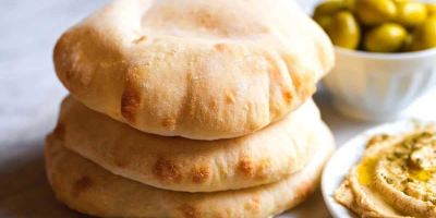 کالری نان پیتا چقدر