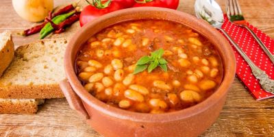 خوراک لوبیا با رب