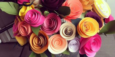 گل رز کاغذی؛ با چند