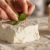 طرز تهیه پنیر خانگی سنتی؛ طعمی بی نظیر، کاملاً اقتصادی و بدون مواد نگهدارنده