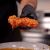 طرز تهیه چیکن هات هانی؛ دستور مرغ سوخاری که ۲۰۰ میلیون بازدید گرفت