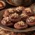 طرز تهیه شیرینی فندقی شکلاتی خانگی؛ شیرینی لطیف و خوش عطر برای پذیرایی و عصرانه