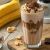 طرز تهیه اسموتی موز و شکلات؛ نوشیدنی خامه ای و خوشمزه با طعم کاکائویی